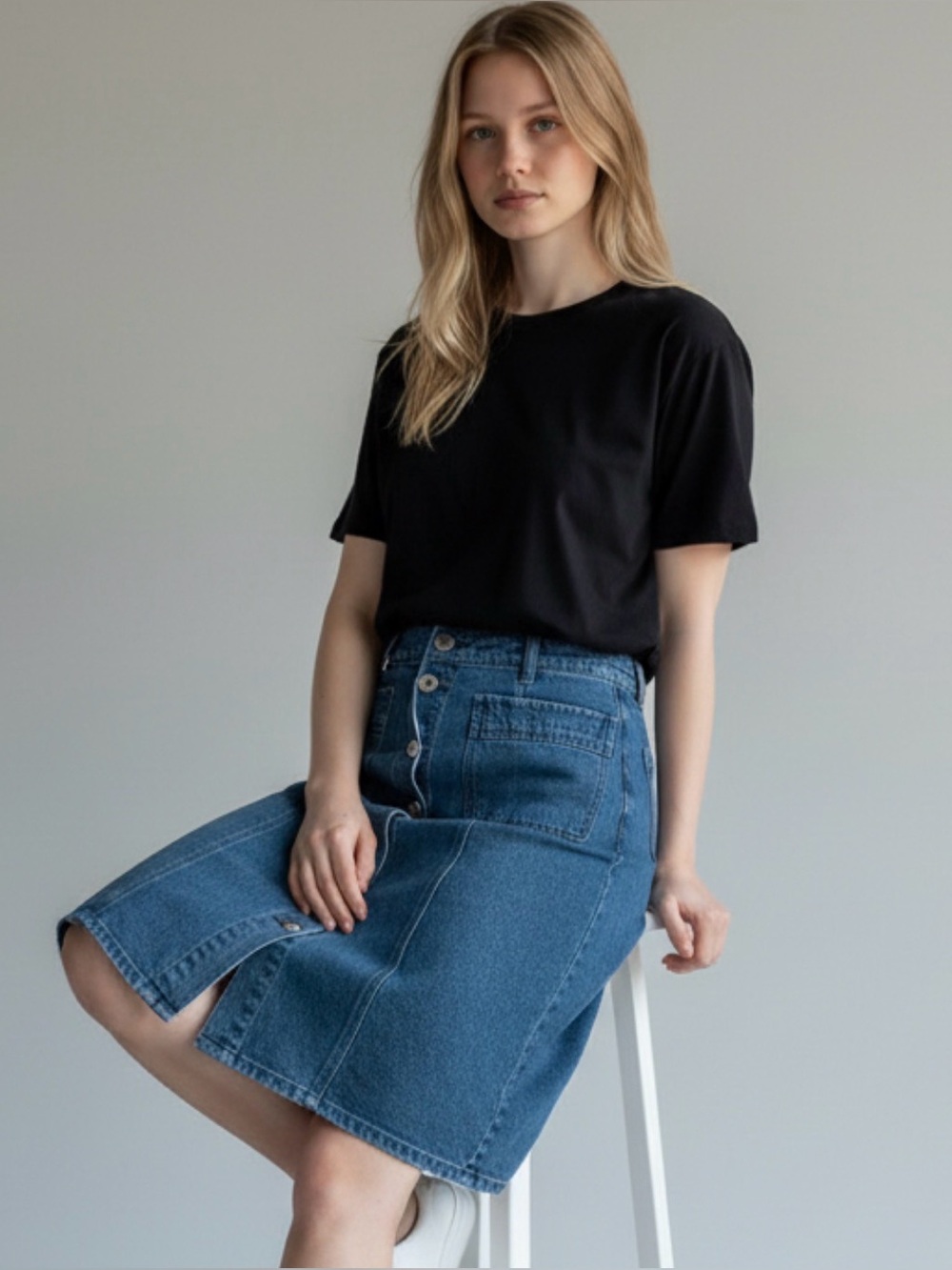 BB Dakota Button Front Denim Midi Skirt Two Pockets Blue Women’s Size 2